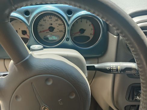 Used 2001 Chrysler PT Cruiser image 11