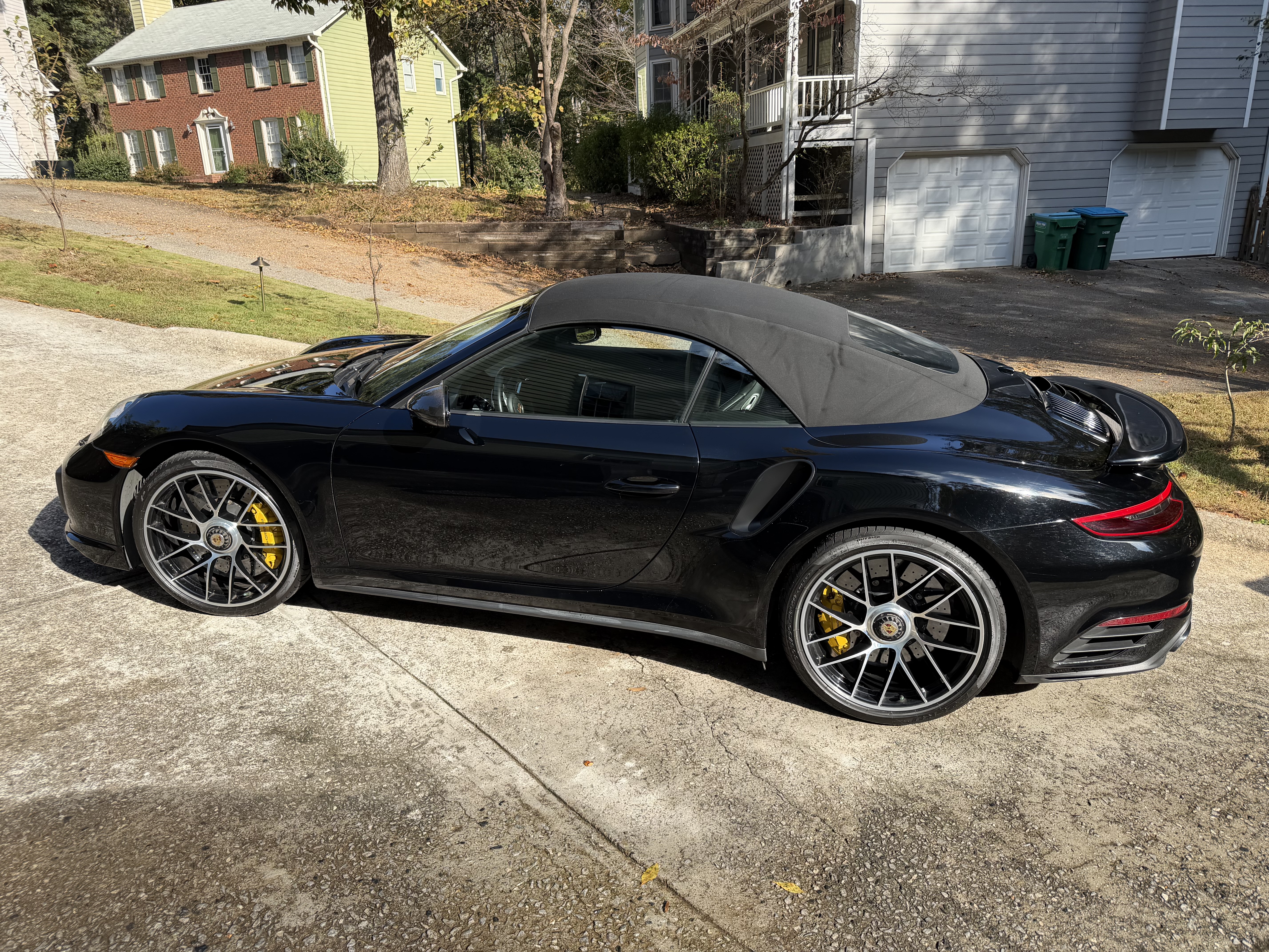 Used 2017 Porsche 911 Turbo S AWD/4WD image 10