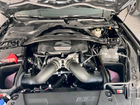 Used 2025 Ford Mustang GT Premium w/ GT Performance Package RWD image 14