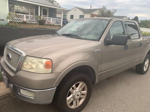 Used 2004 Ford F150 Lariat image 1