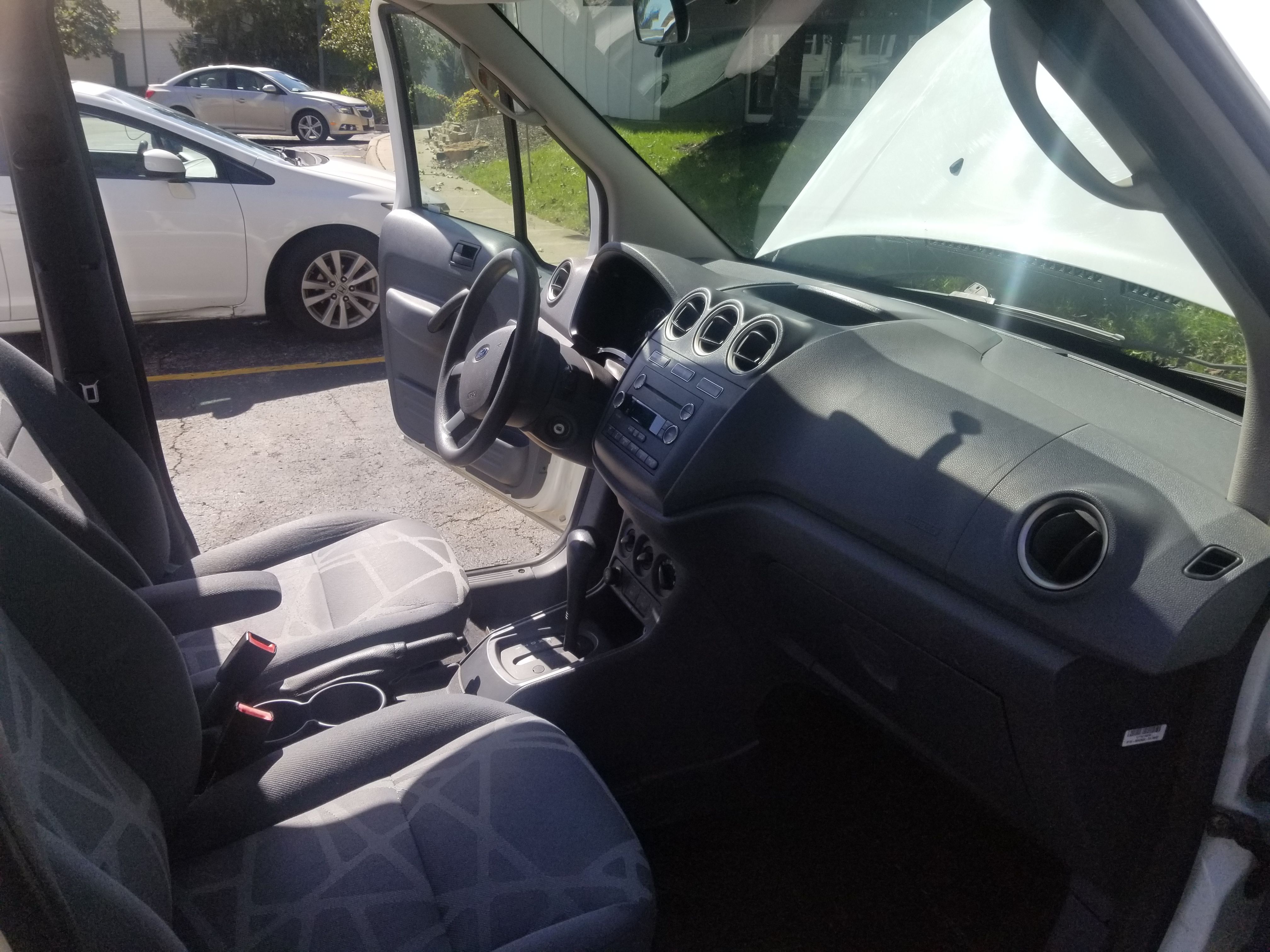 Used 2013 Ford Transit Connect XLT FWD image 13