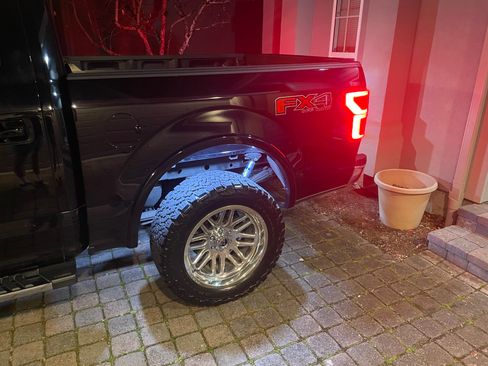 Used 2020 Ford F150 Lariat image 20