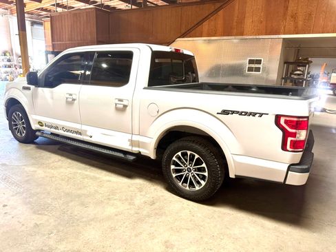 Used 2018 Ford F150 XLT w/ Equipment Group 302A Luxury RWD image 12