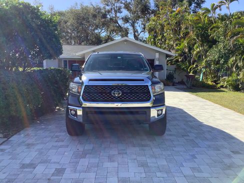 Used 2019 Toyota Tundra SR5 image 2