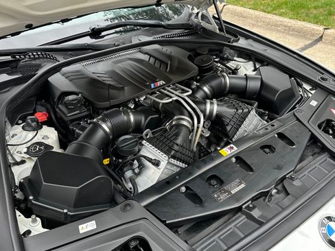 Used 2013 BMW M5 image 24