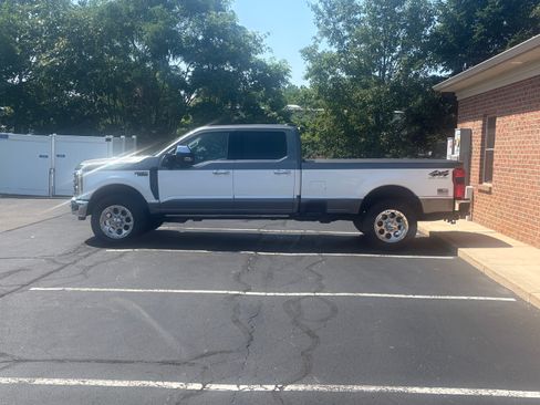 Used 2025 Ford F250 Lariat w/ Lariat Ultimate Package AWD/4WD image 1
