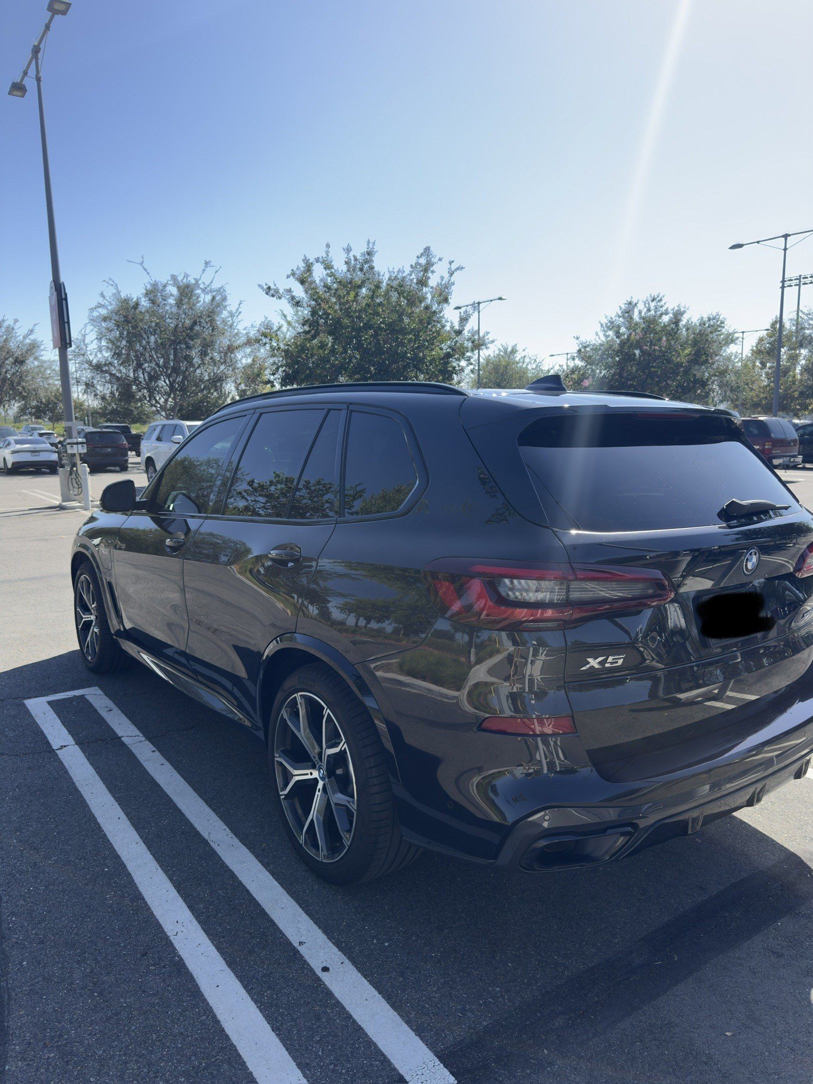 Used 2022 BMW X5 xDrive45e w/ M Sport Package AWD/4WD image 9