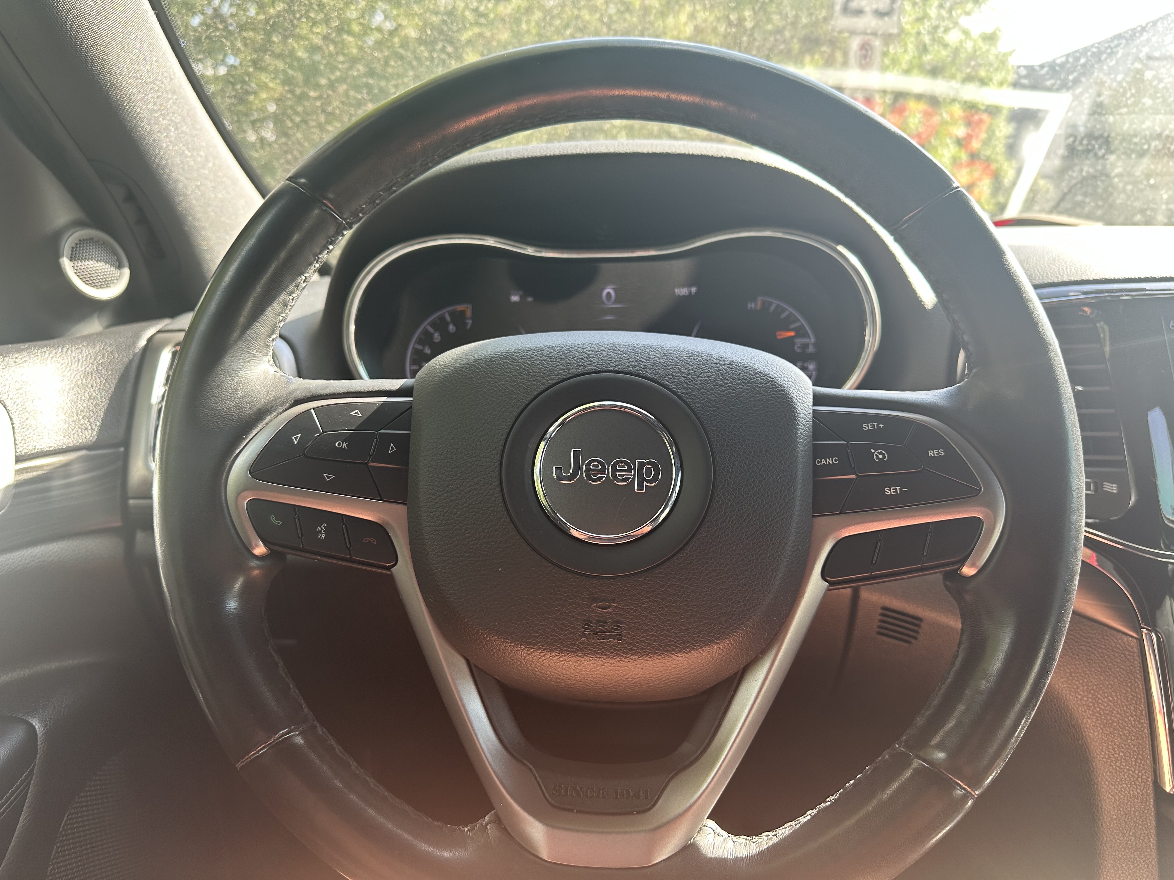 Used 2020 Jeep Grand Cherokee Altitude AWD/4WD image 6
