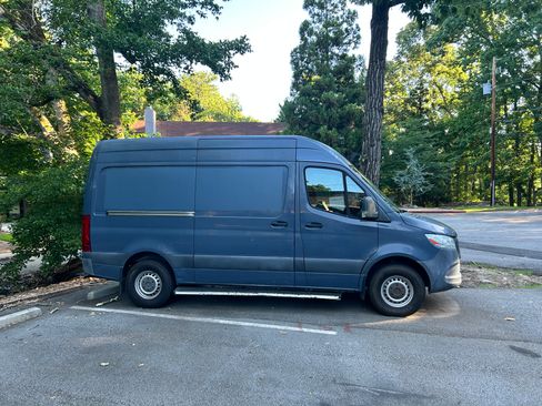 Used 2019 Mercedes-Benz Sprinter 144 image 1