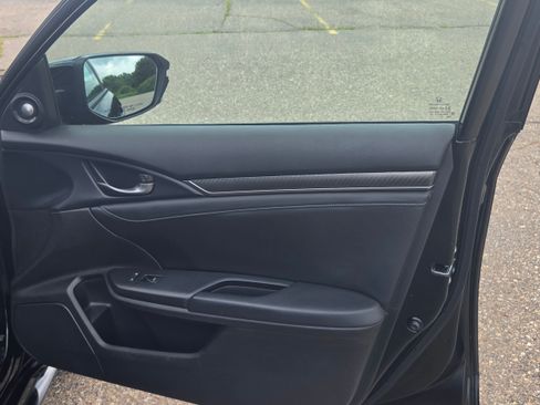 Used 2018 Honda Civic Sport Touring image 22