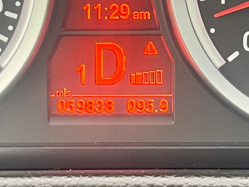 Used 2013 BMW M3 Coupe image 9