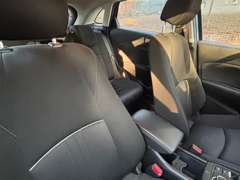 Used 2019 MAZDA CX-3 Sport w/ Sport I-ACTIVSENSE Package image 5