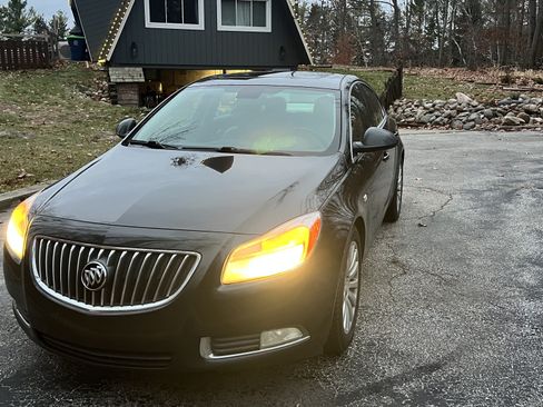 Used 2011 Buick Regal CXL Turbo w/ TO2 Preferred Equipment Group image 1