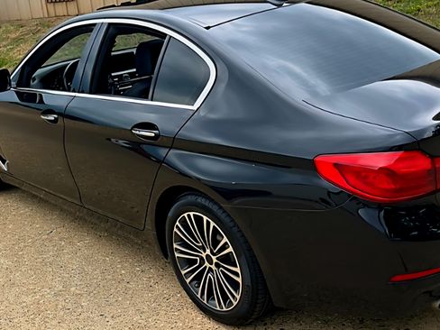 Used 2017 BMW 530i image 11