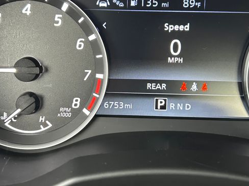 Used 2025 Nissan Frontier SV w/ SV Convenience Package RWD image 10