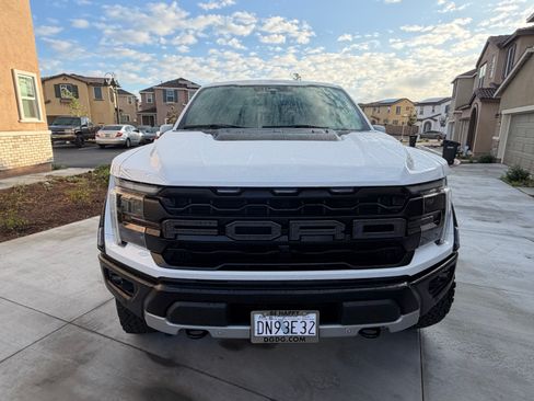 Used 2025 Ford F150 Raptor image 5