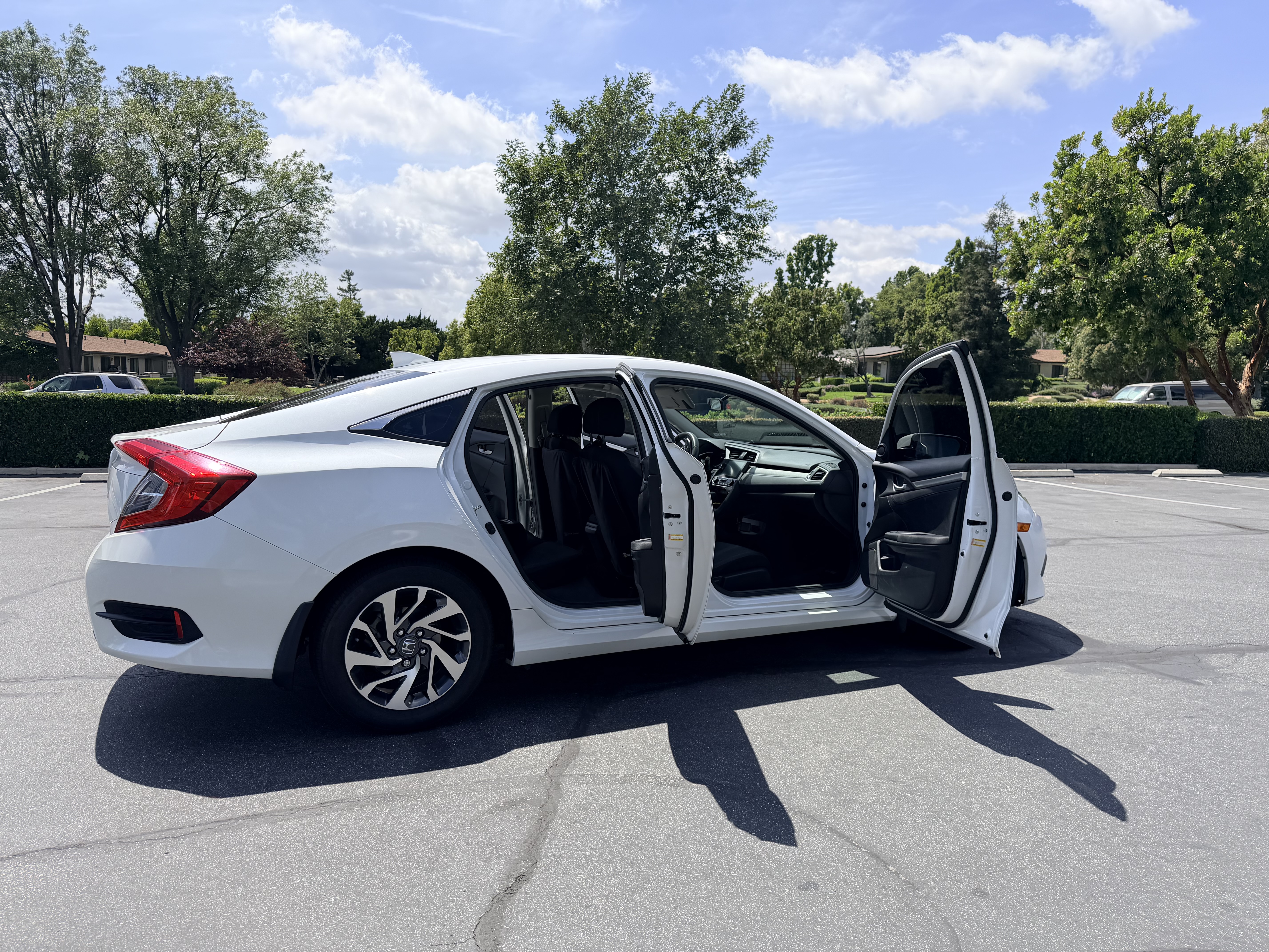 Used 2018 Honda Civic EX image 8
