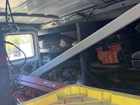 Used 2006 Ford E-250 and Econoline 250 image 4