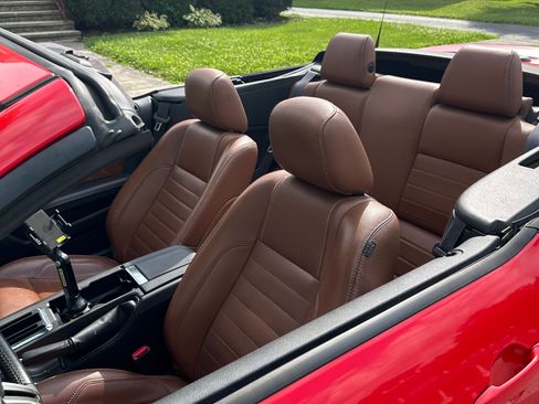 Used 2011 Ford Mustang Premium w/ 201A Rapid Spec Order Code image 6