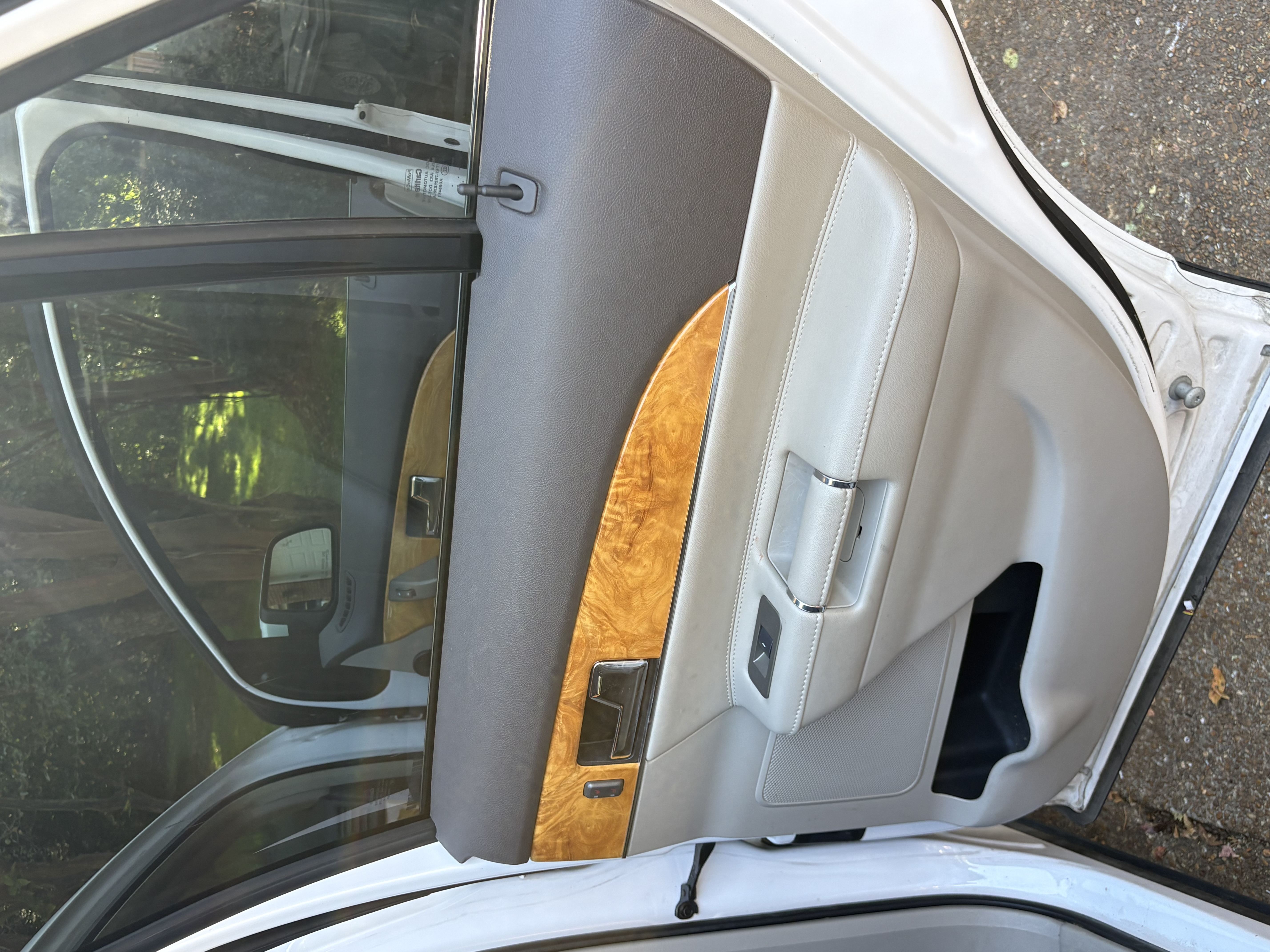 Used 2015 Lincoln MKX FWD w/ Equipment Group 102A image 19