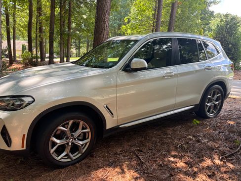 Used 2022 BMW X3 xDrive30i w/ Convenience Package AWD/4WD image 5
