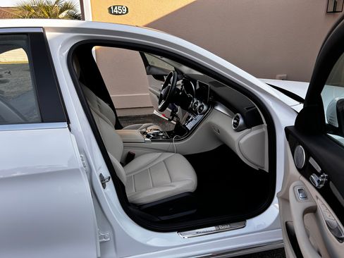 Used 2020 Mercedes-Benz C 300 Sedan image 8
