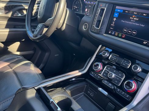 Used 2021 GMC Yukon XL Denali image 10