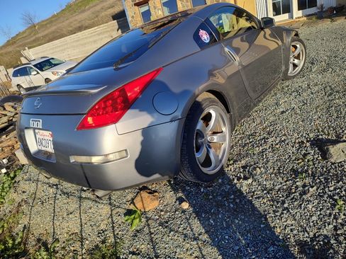 Used 2006 Nissan 350Z Grand Touring w/ (N93) Cargo Convenience Pkg RWD image 6