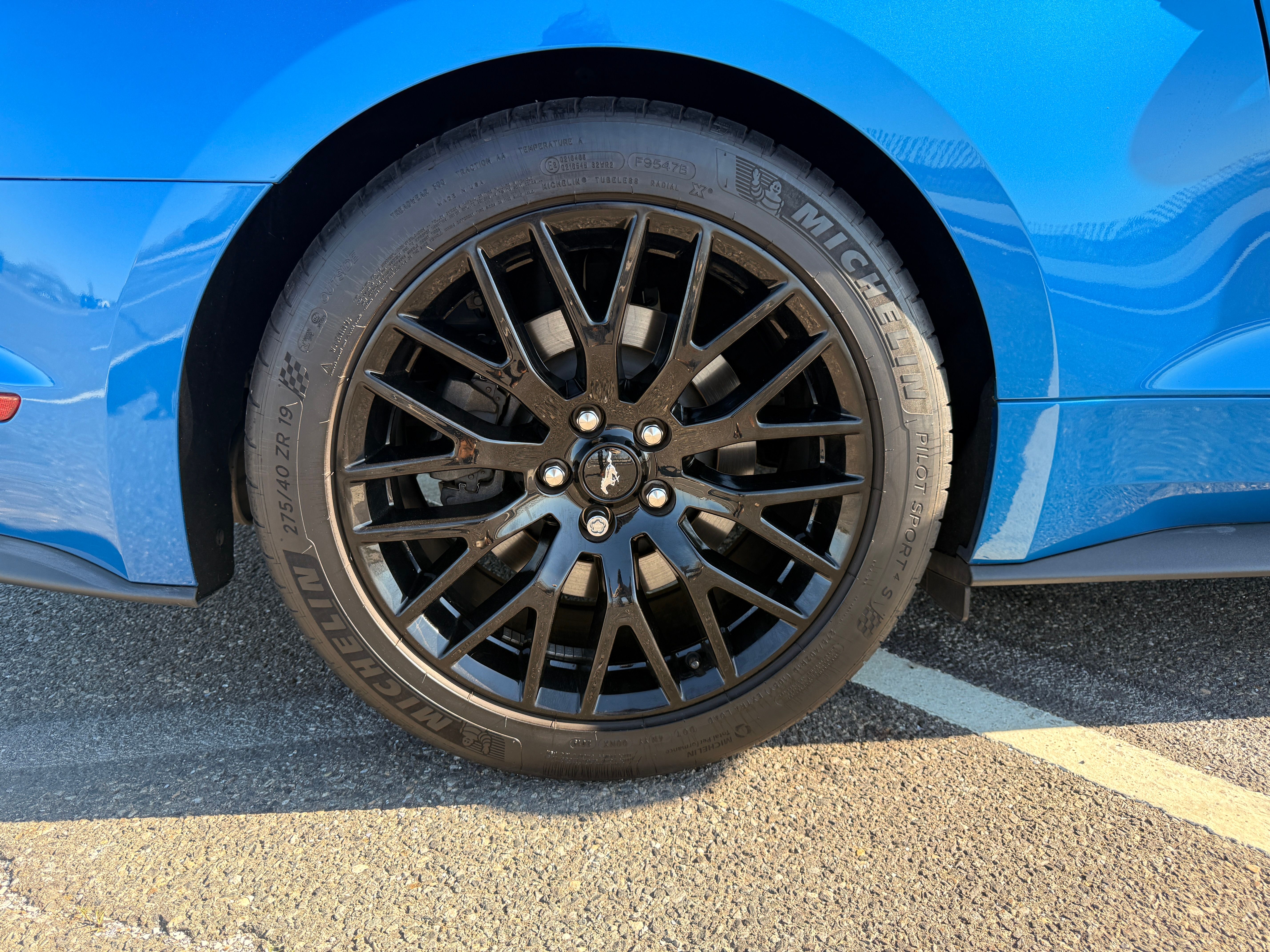 Used 2019 Ford Mustang GT Premium w/ GT Performance Package RWD image 21