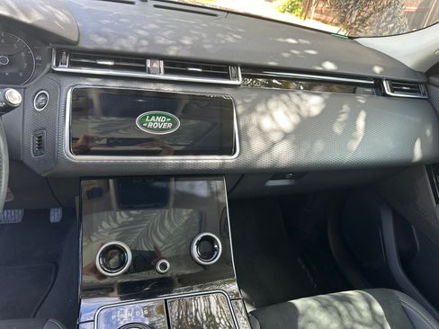 Used 2019 Land Rover Range Rover Velar image 10