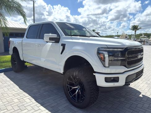 Used 2025 Ford F150 Lariat w/ Equipment Group 502A High image 6