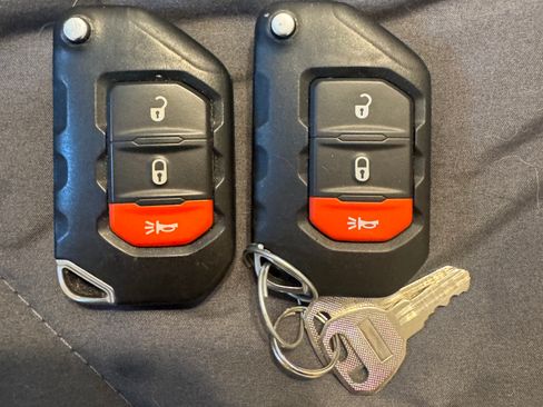 Used 2023 Jeep Gladiator Rubicon w/ LED Lighting Group AWD/4WD image 28