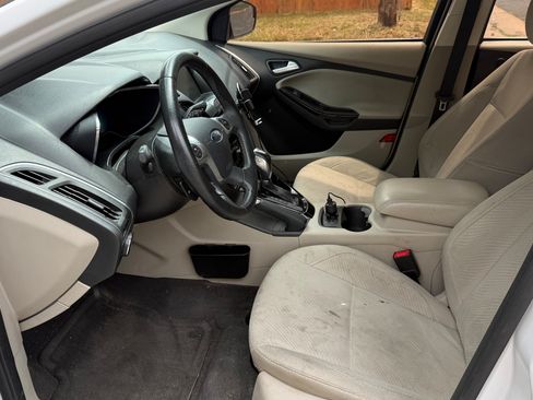 Used 2014 Ford Focus Electric Hatchback FWD image 9