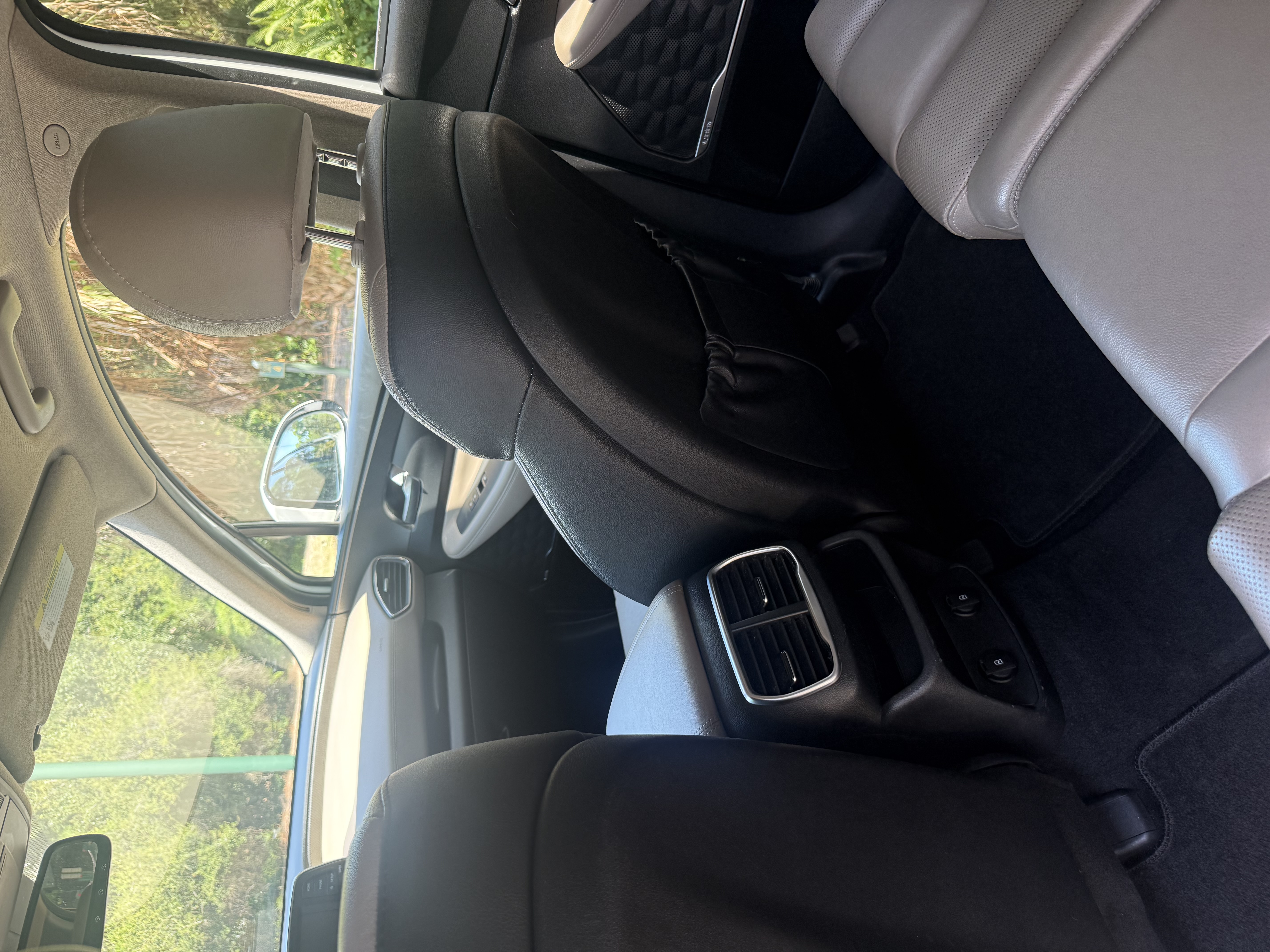 Used 2020 Hyundai Santa Fe SEL FWD image 6