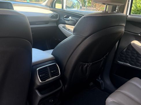 Used 2020 Hyundai Santa Fe SEL FWD image 6