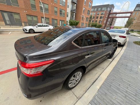 Used 2014 Nissan Sentra S FWD image 5