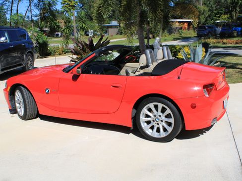 Used 2007 BMW Z4 3.0si image 4