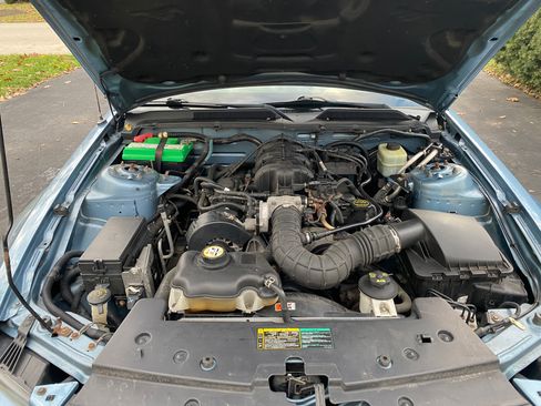 Used 2005 Ford Mustang Coupe image 5