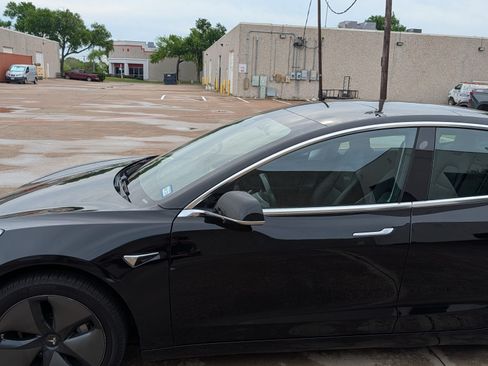Used 2019 Tesla Model 3 Standard Range Plus RWD image 10