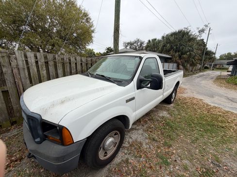 Used 2007 Ford F250 XL image 6
