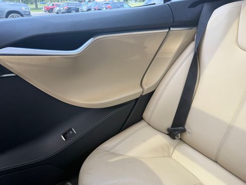 Used 2015 Tesla Model S 70D AWD/4WD image 13