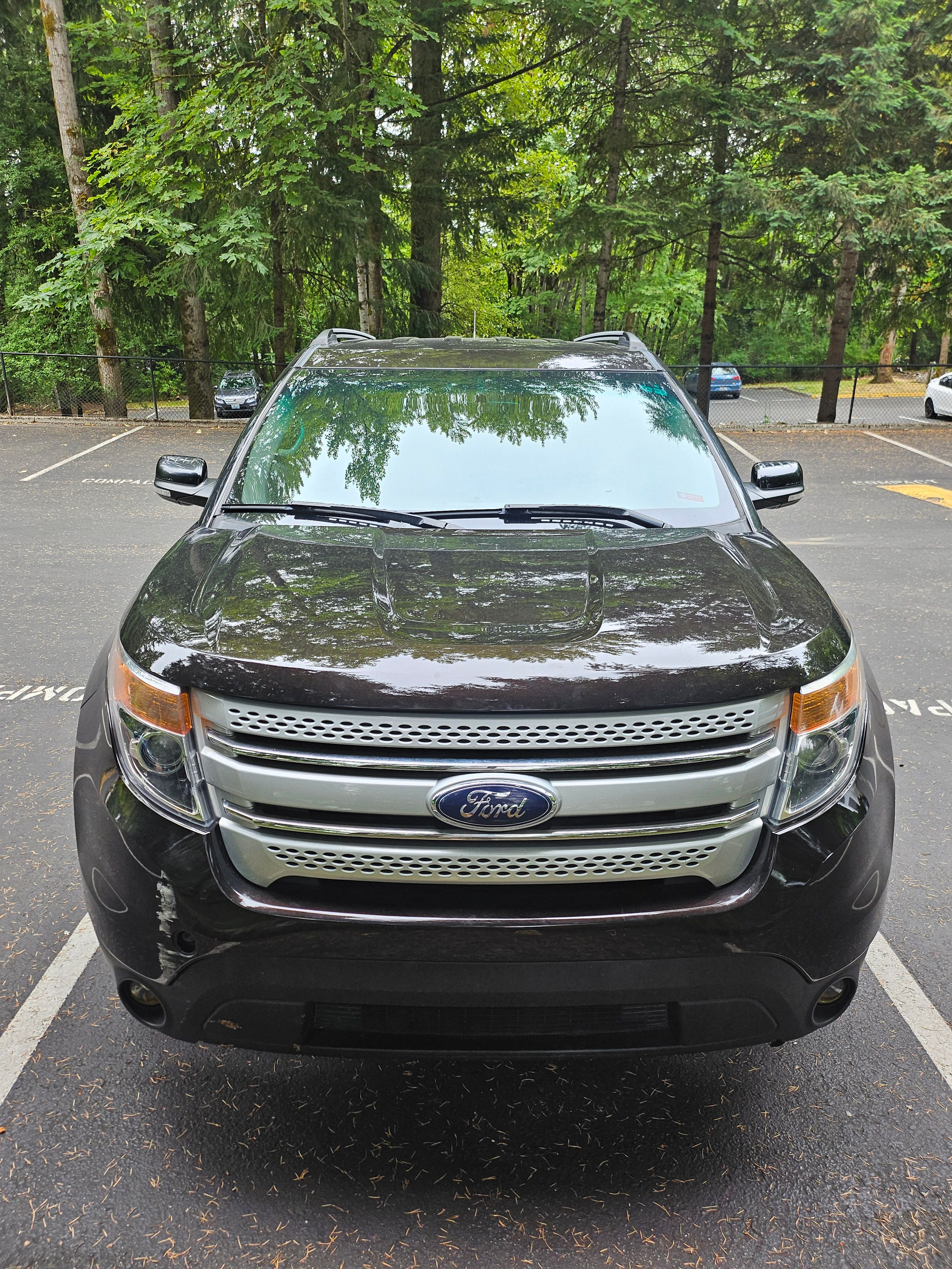 Used 2013 Ford Explorer XLT AWD/4WD image 30