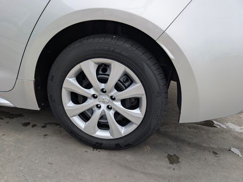 Used 2023 Toyota Corolla LE image 13