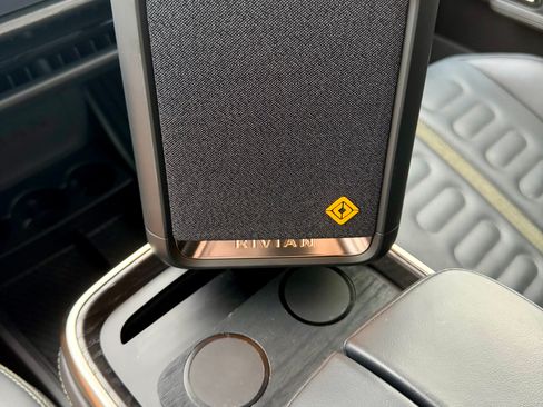 Used 2023 Rivian R1S Adventure AWD/4WD image 16