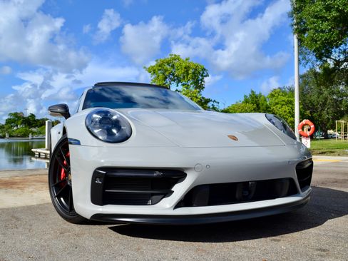 Used 2022 Porsche 911 Carrera 4 GTS image 2