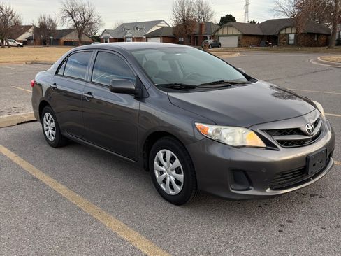 Used 2013 Toyota Corolla L image 12