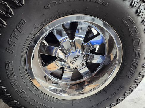 Used 2007 GMC Sierra 1500 SLT w/ SLE/SLT Trailering Package image 16