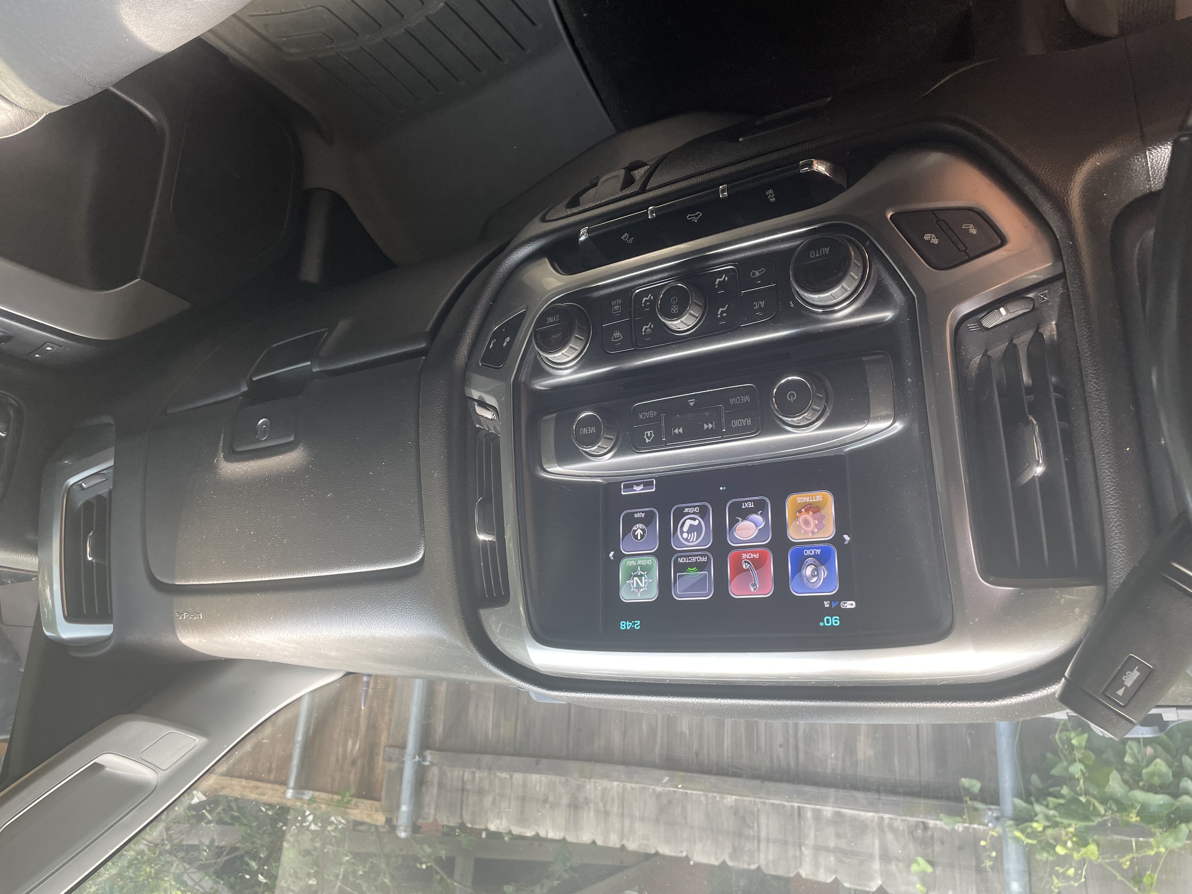 Used 2018 Chevrolet Silverado 1500 LT w/ All Star Edition AWD/4WD image 14