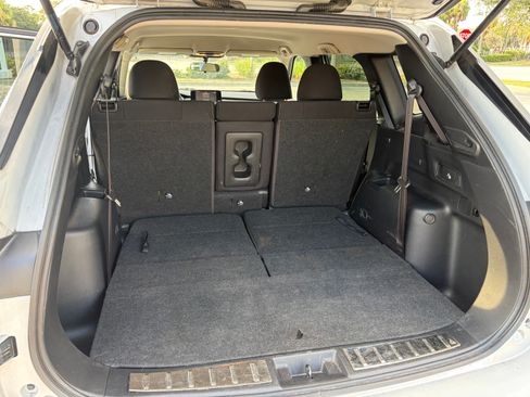 Used 2022 Mitsubishi Outlander ES FWD image 21