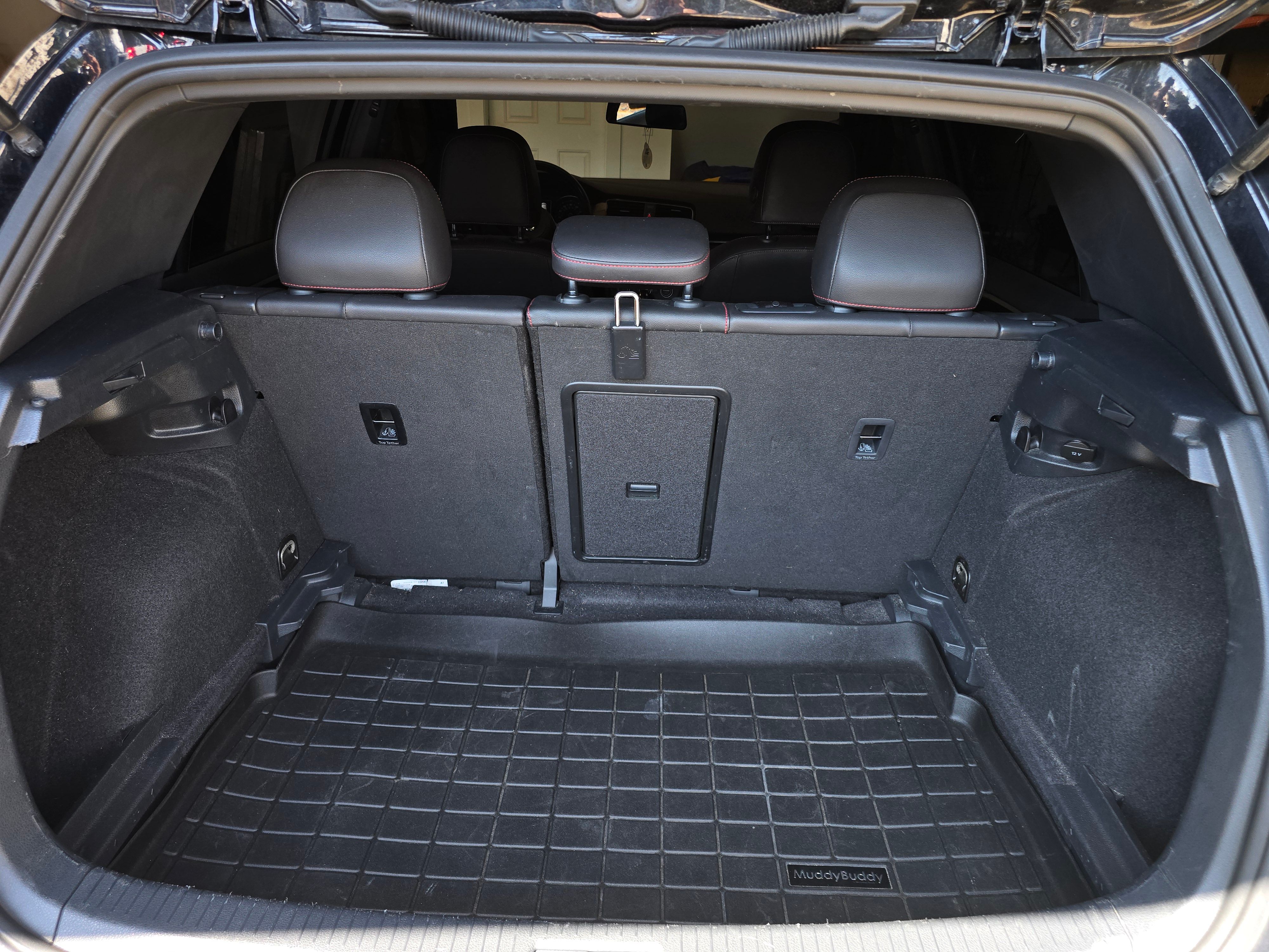 Used 2015 Volkswagen Golf 4-Door FWD image 9